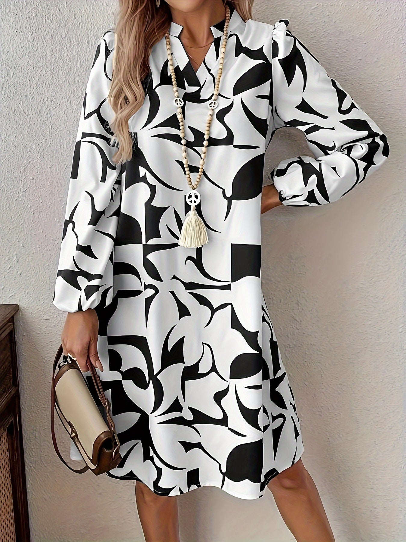Elegant Geometric V-Neck Midi Dress – Loose-Fit Long Sleeve A-Line Trapeze Hem for Women, Perfect for All Seasons
