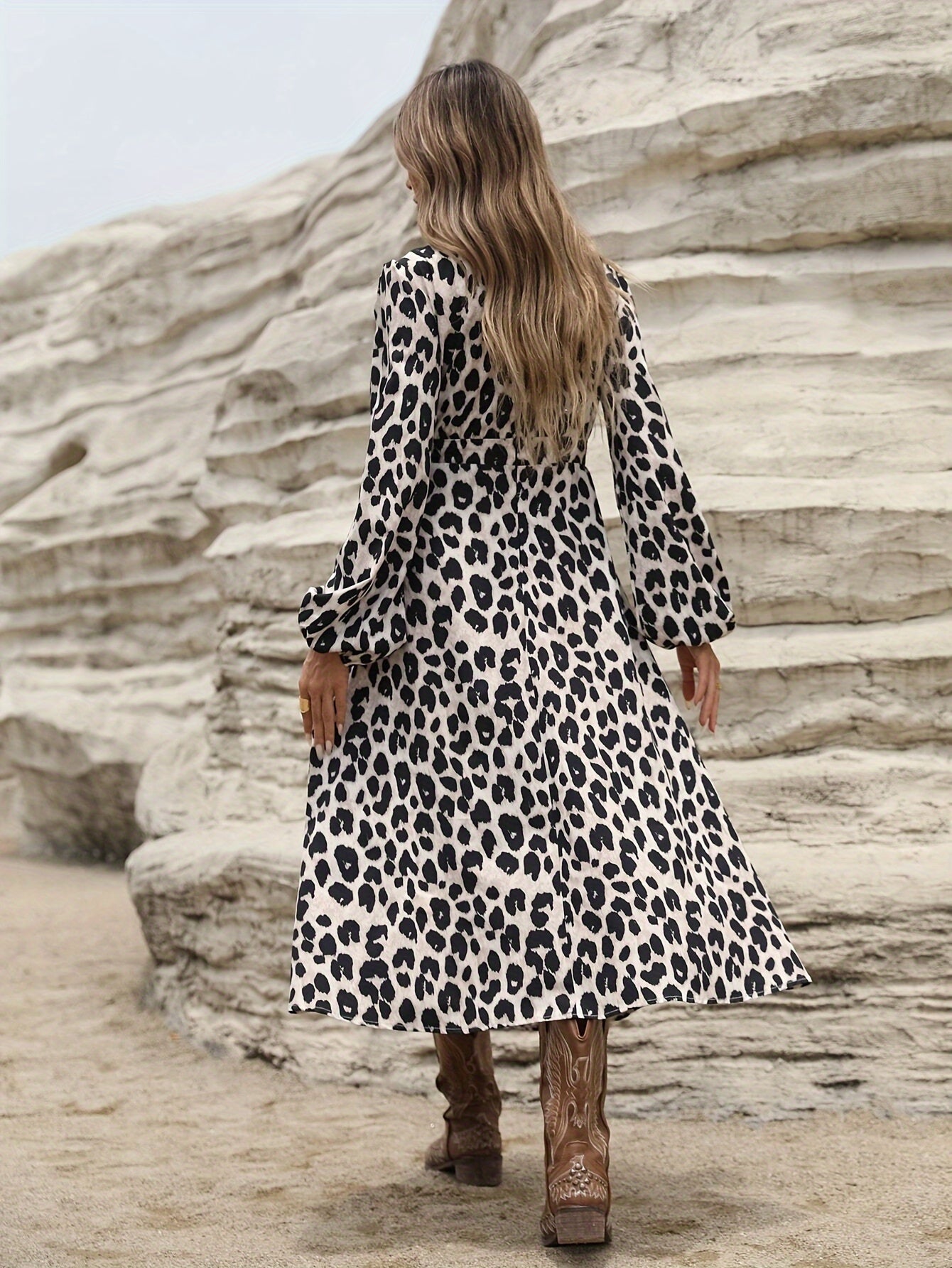 Elegant Leopard Print Pleated Midi Dress for Women – Long Sleeves, High Neck, Perfect for Spring & Fall